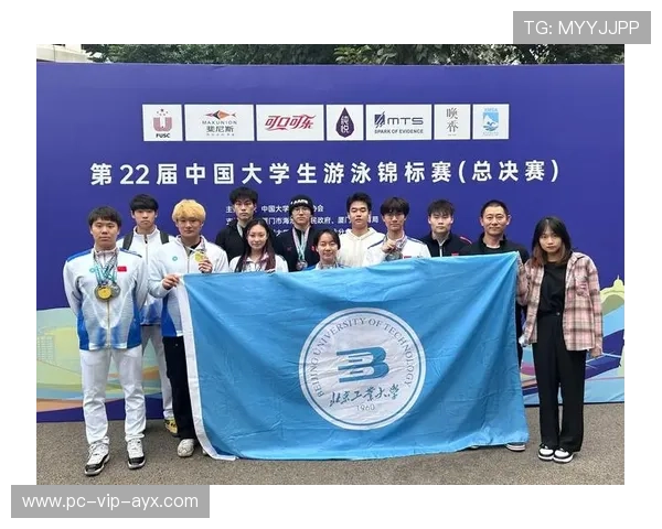 游泳队与大学合作开展运动表现研究项目，游泳队比赛
